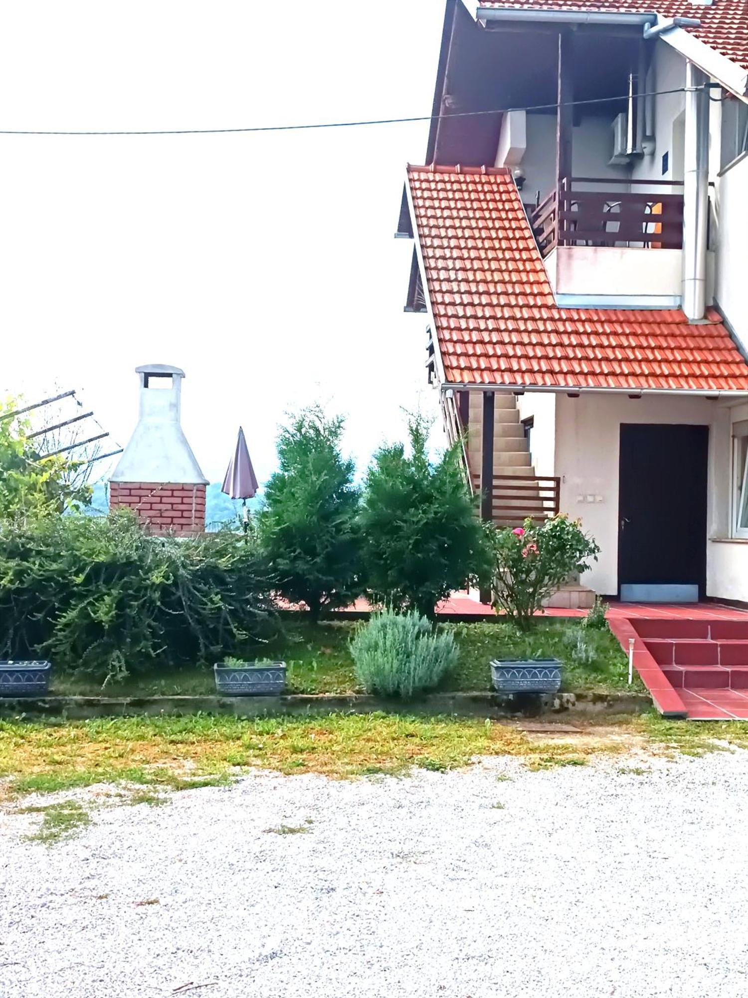 Apartman Petra Zabok Eksteriør bilde